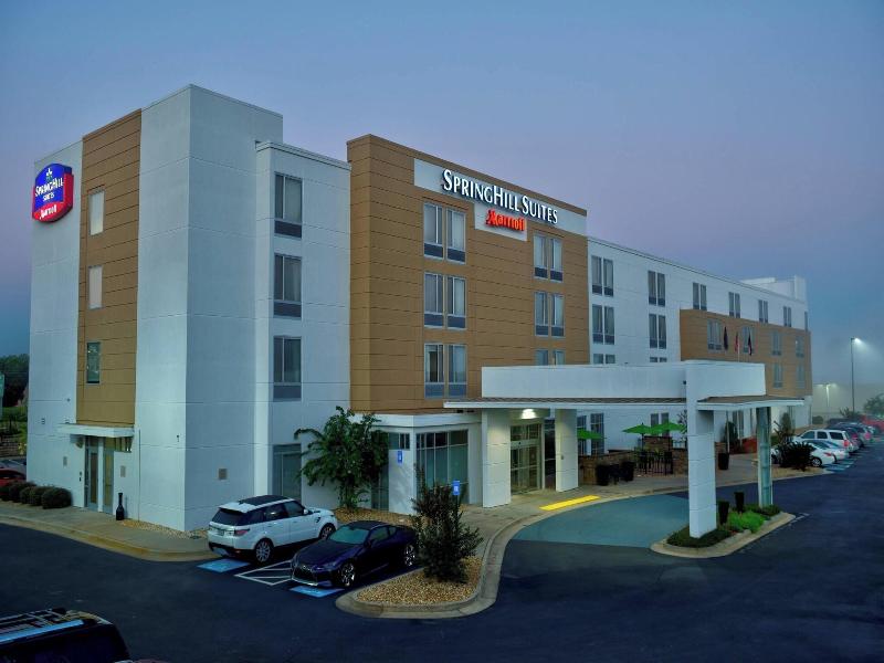 SpringHill Suites Macon image