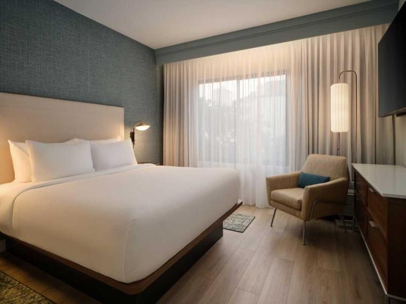 Courtyard by Marriott Orlando Airport image