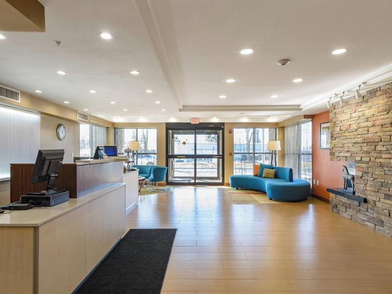 Fairfield Inn Manchester-Boston Regional Airport image