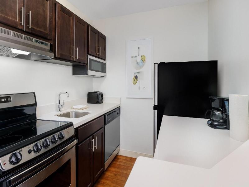 TownePlace Suites Manchester-Boston Regional Airpt image