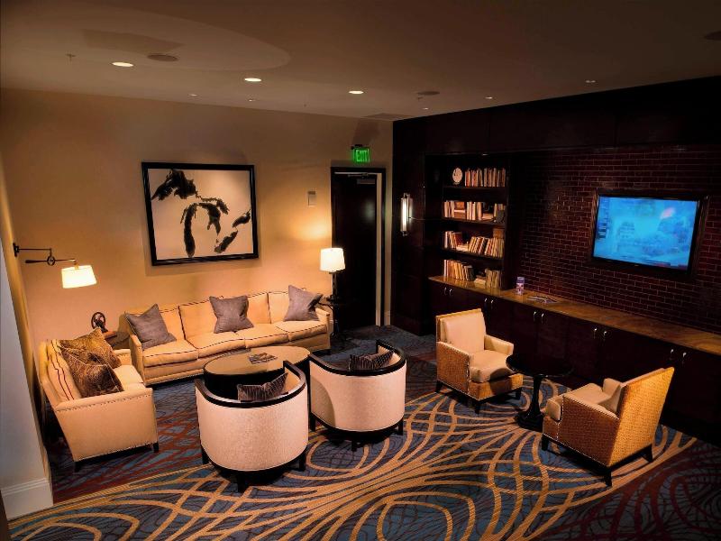 Milwaukee Marriott Downtown image