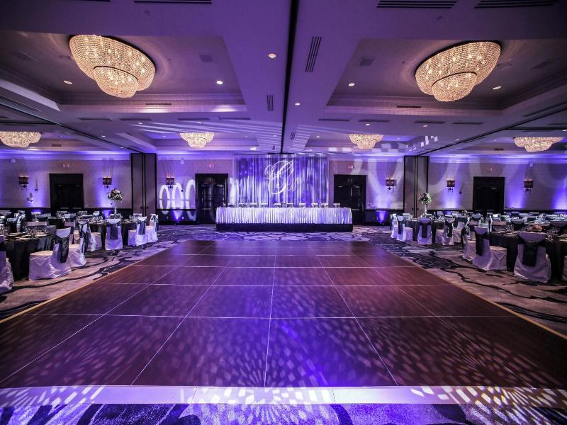 Milwaukee Marriott West image