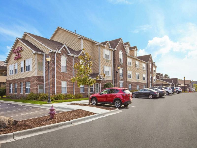 TownePlace Suites Milwaukee Brookfield image