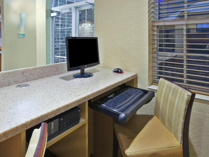 TownePlace Suites Milwaukee Brookfield image