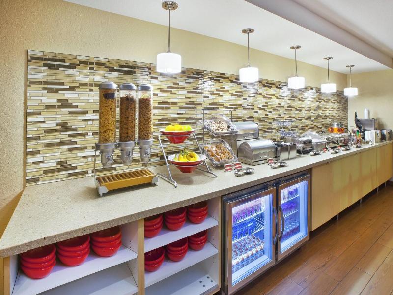 TownePlace Suites Milwaukee Brookfield image