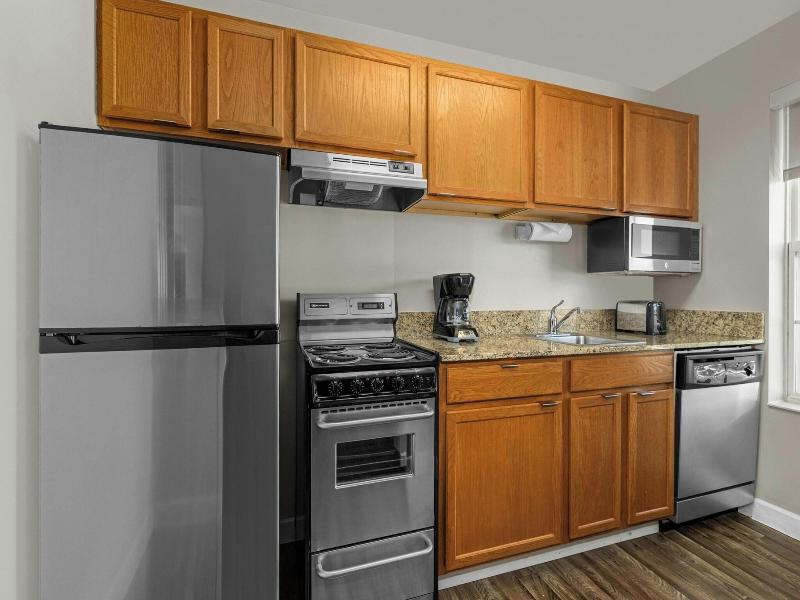 TownePlace Suites Milwaukee Brookfield image