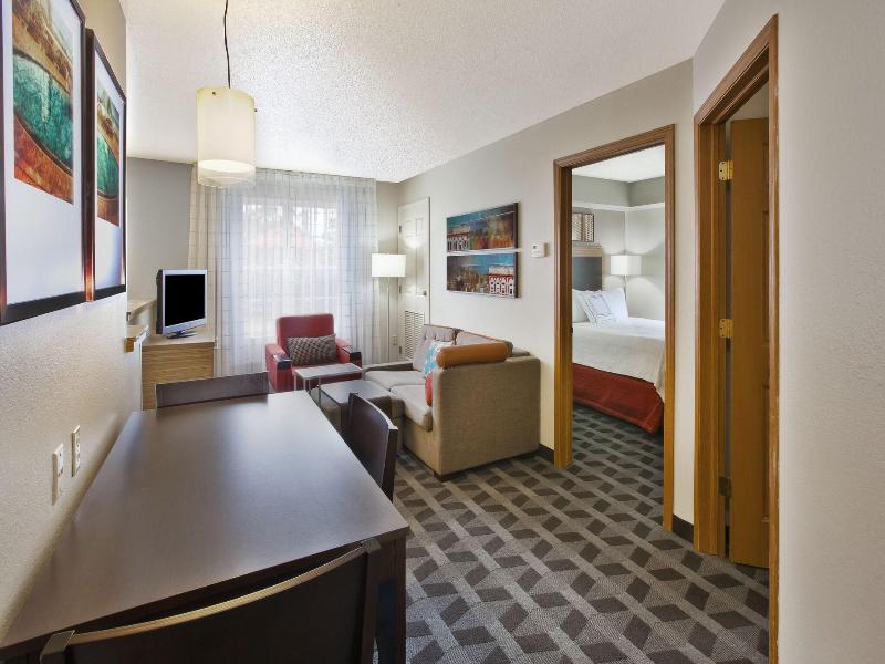 TownePlace Suites Milwaukee Brookfield image