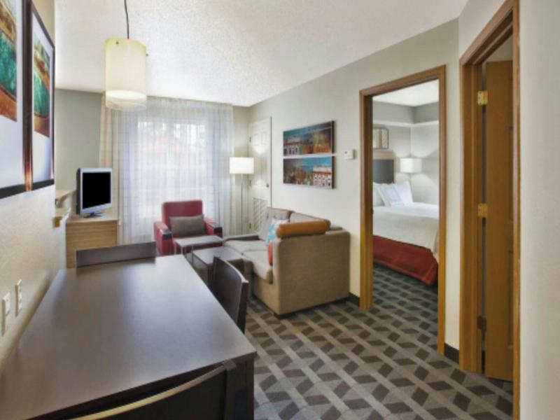 TownePlace Suites Milwaukee Brookfield image