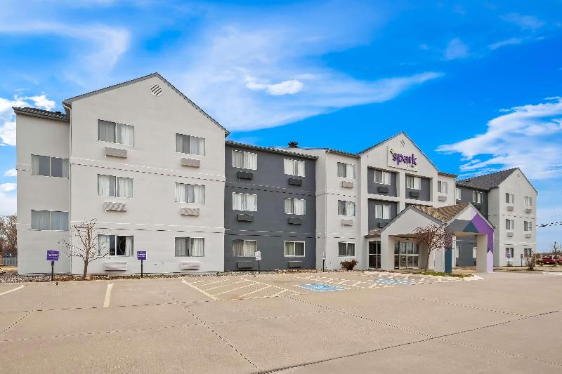 Spark by Hilton Moline Quad Cities