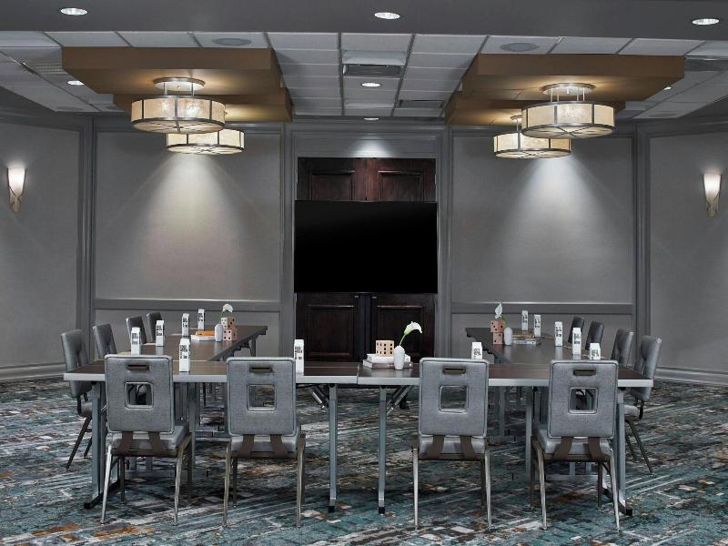 Renaissance Mobile Riverview Plaza Hotel image