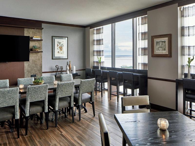 Renaissance Mobile Riverview Plaza Hotel image
