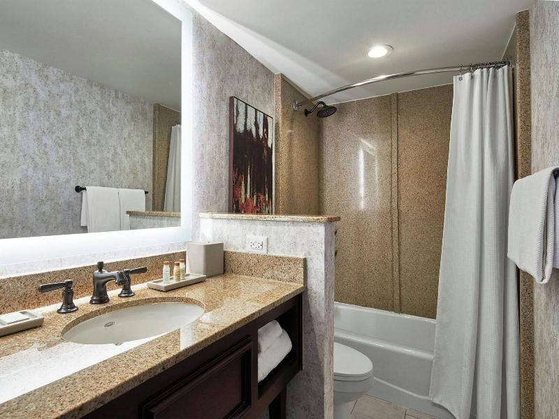 Renaissance Mobile Riverview Plaza Hotel image