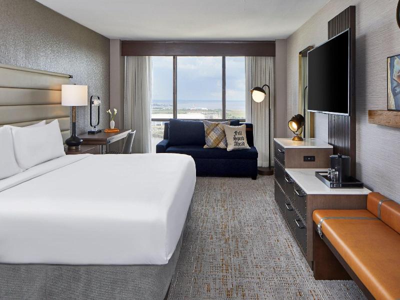 Renaissance Mobile Riverview Plaza Hotel image