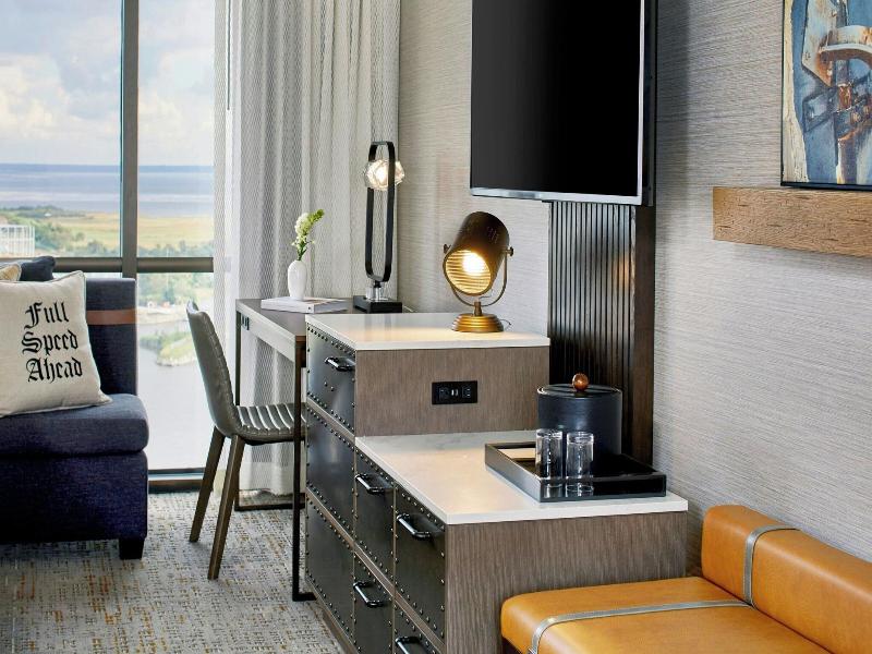Renaissance Mobile Riverview Plaza Hotel image