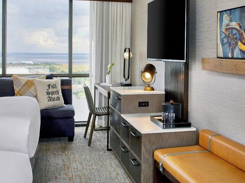 Renaissance Mobile Riverview Plaza Hotel image