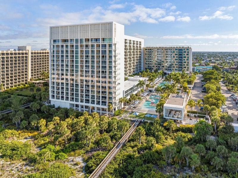 Marriott's Crystal Shores image