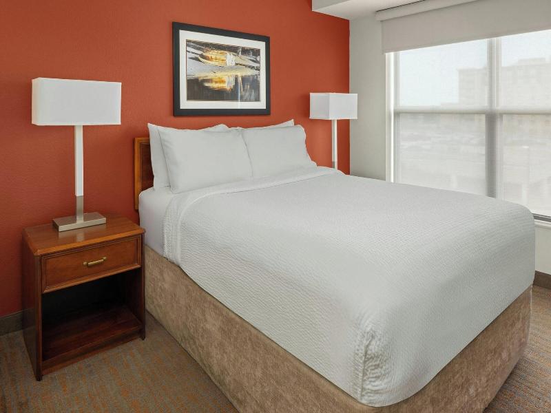 SUITE TWO DOUBLE BEDS