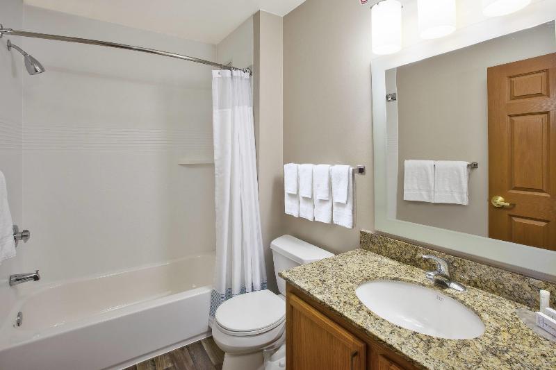 TownePlace Suites Minneapolis-St. Paul Airpt/Eagan - Image 9