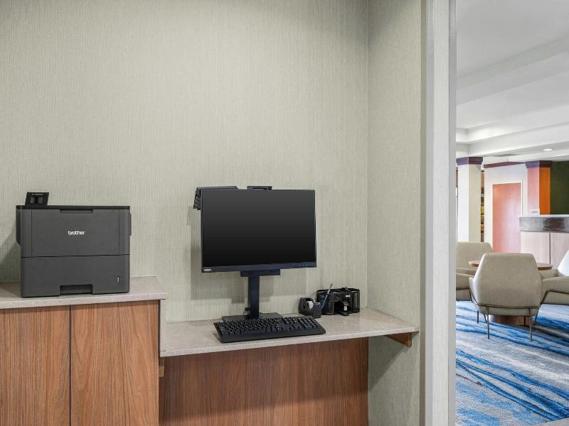 Fairfield Inn & Suites Marion image
