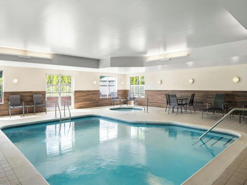 Fairfield Inn & Suites Marion image