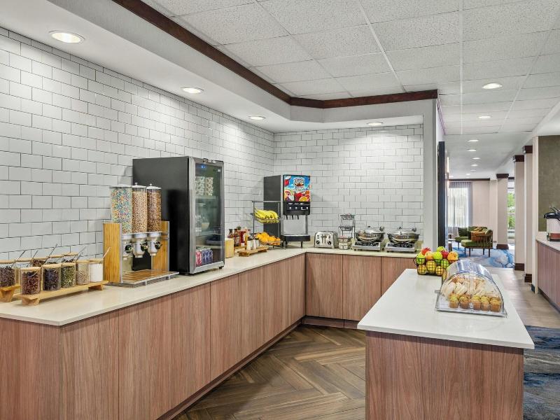 Fairfield Inn & Suites Marion image