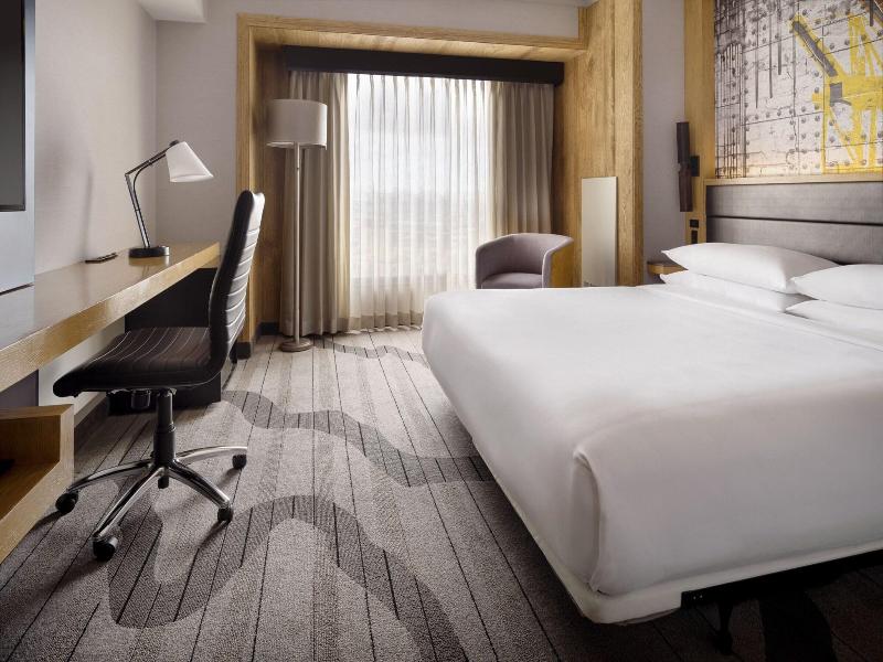 Oakland Marriott City Center image