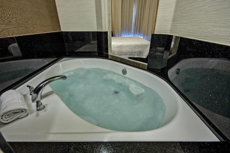 Fairfield Inn & Suites Weatherford image