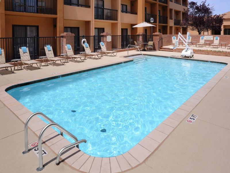 Courtyard Oklahoma City Airport image