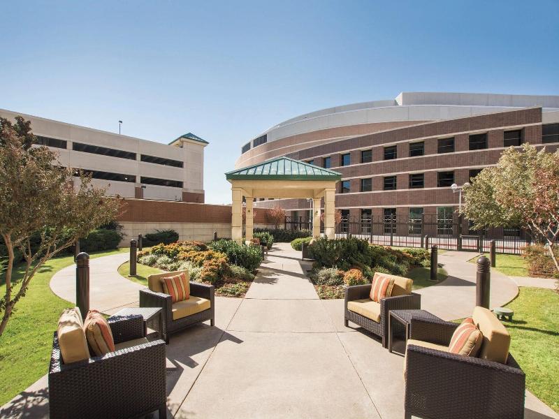 Courtyard Oklahoma City Downtown image