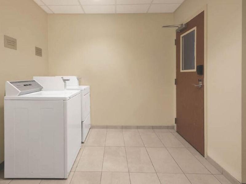 Fairfield Inn & Suites Edmond image