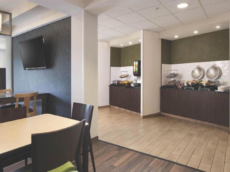 Fairfield Inn & Suites Edmond image