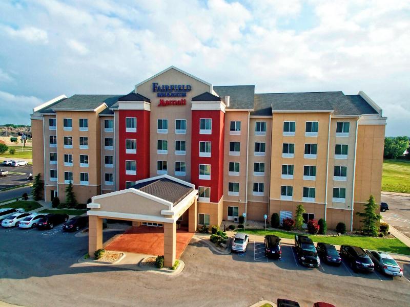 Fairfield Inn &Suites Oklahoma City NW Expressway image