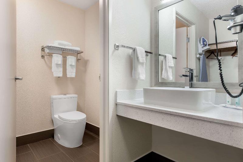 Best Western Kokomo Hotel image