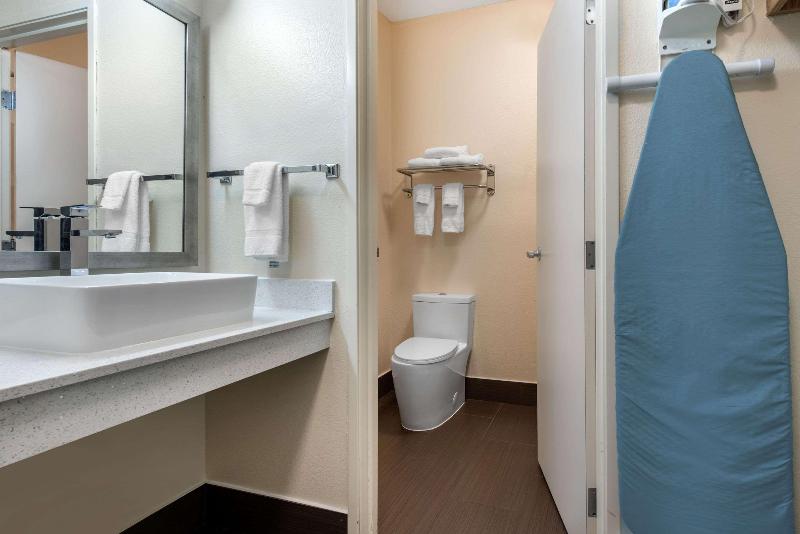 Best Western Kokomo Hotel image