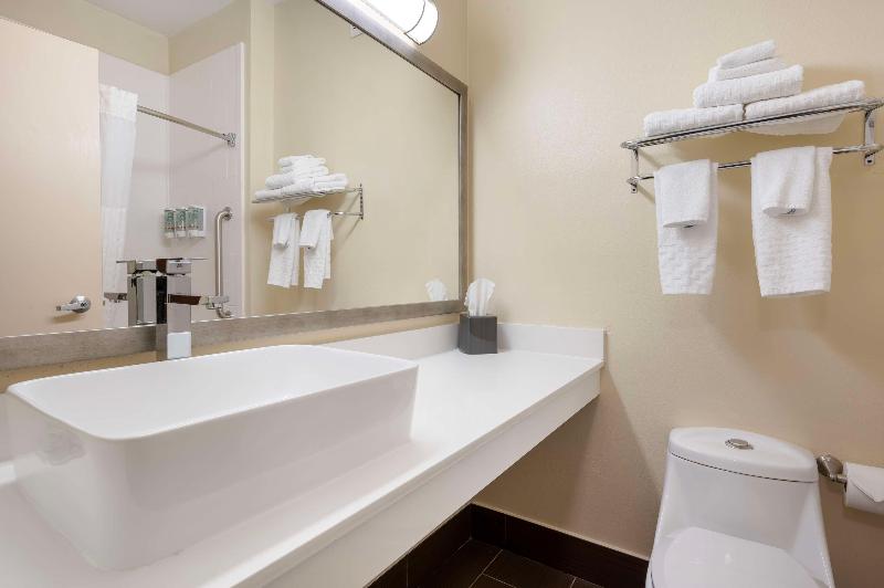Best Western Kokomo Hotel image
