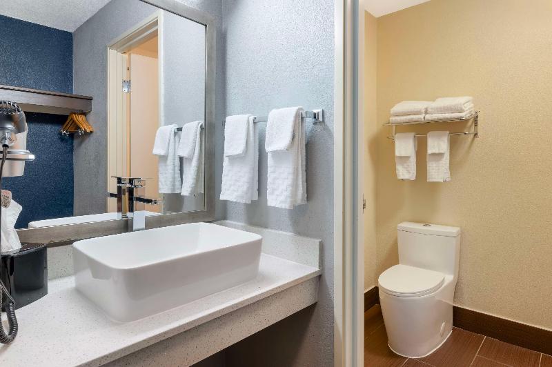 Best Western Kokomo Hotel image