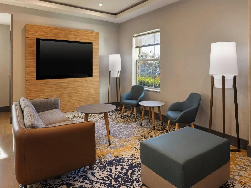 TownePlace Suites Ontario Airport image