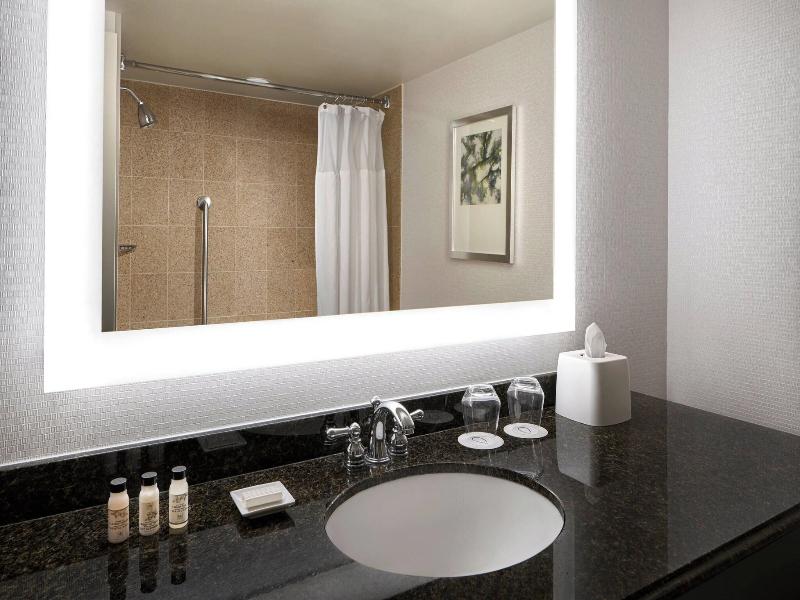 Delta Hotels Chesapeake Norfolk image