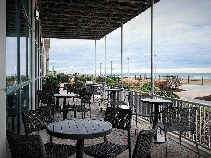 Courtyard Virginia Beach Oceanfront/South image