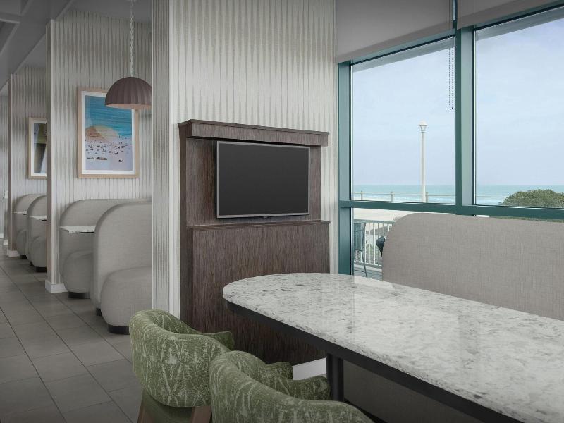 Courtyard Virginia Beach Oceanfront/South image