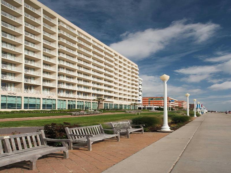 Courtyard Virginia Beach Oceanfront/North 37th St. image