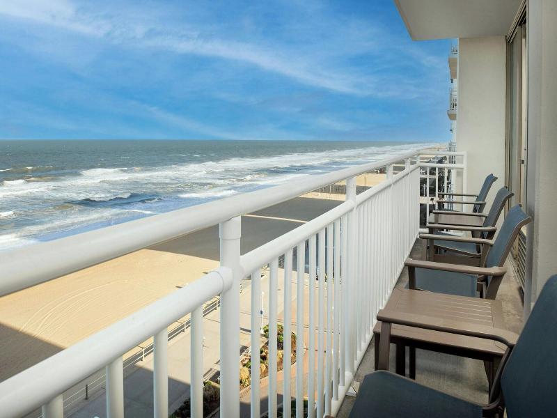 Courtyard Virginia Beach Oceanfront/North 37th St. image