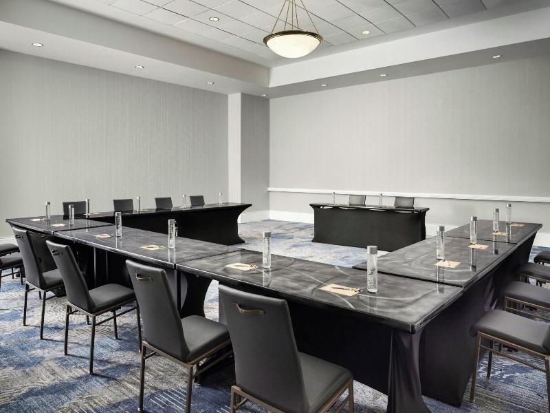 Renaissance Portsmouth-Norfolk Waterfront Hotel image