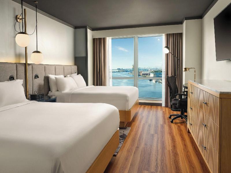 Renaissance Portsmouth-Norfolk Waterfront Hotel image