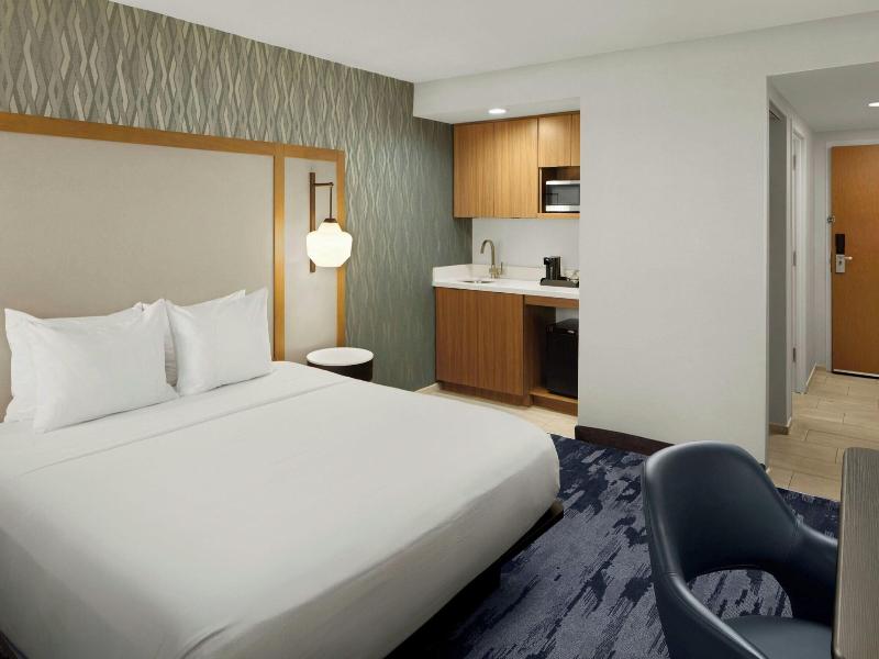 Fairfield Inn & Suites Virginia Beach Oceanfront image