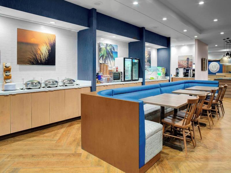 Fairfield Inn & Suites Virginia Beach Oceanfront image
