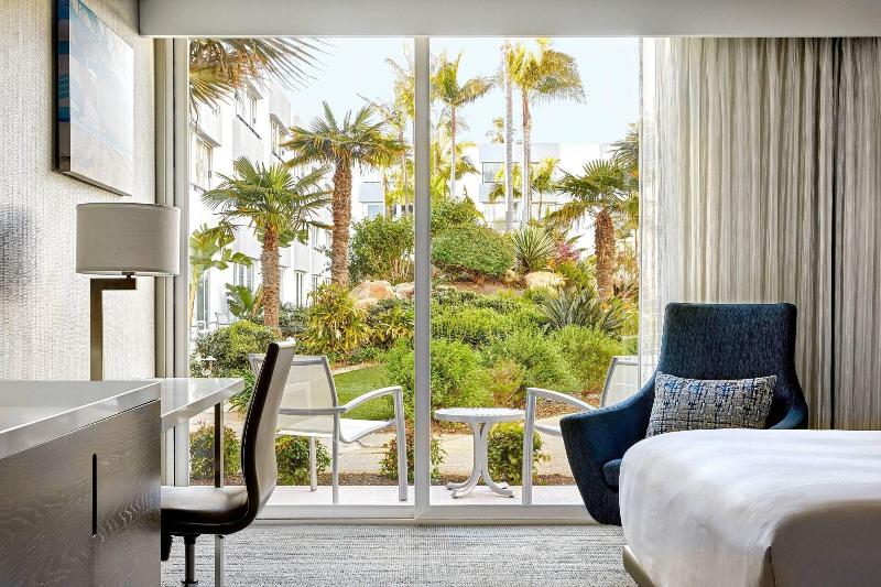 Ventura Beach Marriott image
