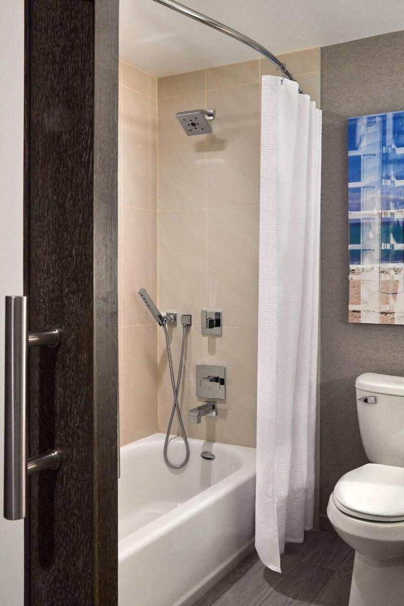 Ventura Beach Marriott image