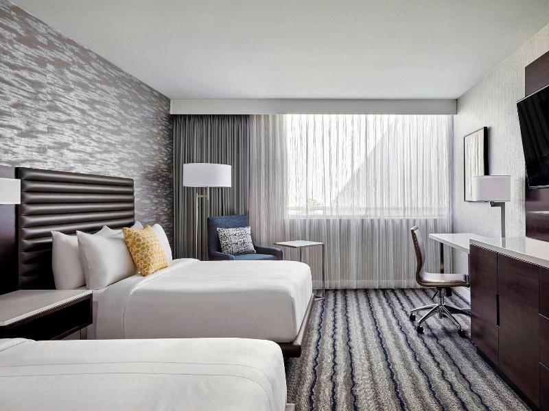 Ventura Beach Marriott image