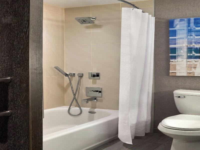 Ventura Beach Marriott image
